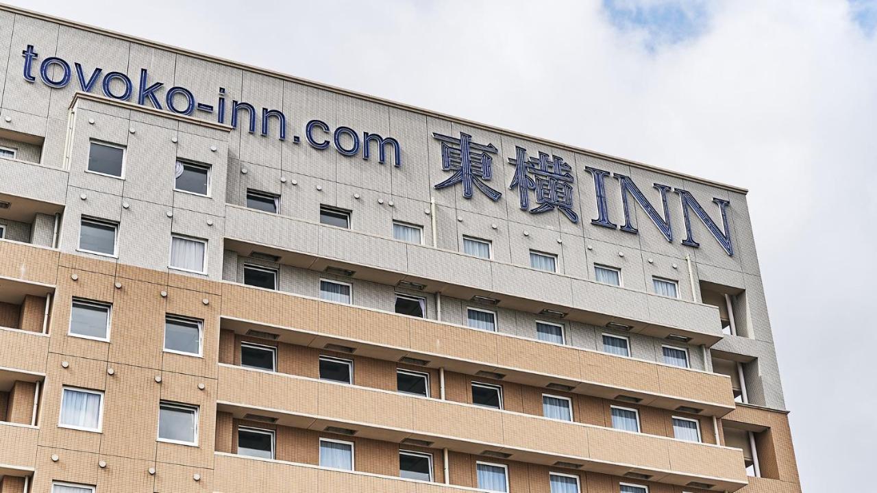 Toyoko Inn Osaka Itami Airport Toyonaka Exterior foto